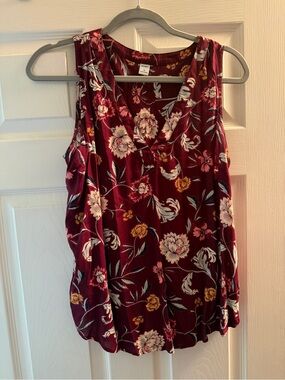 Old Navy Floral V-Neck Tank Top - Burgundy and White